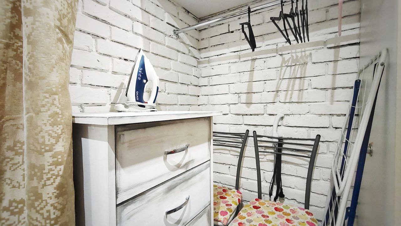 Стильная уютная и чистая студия с дизайнерским Loft ремонтом 