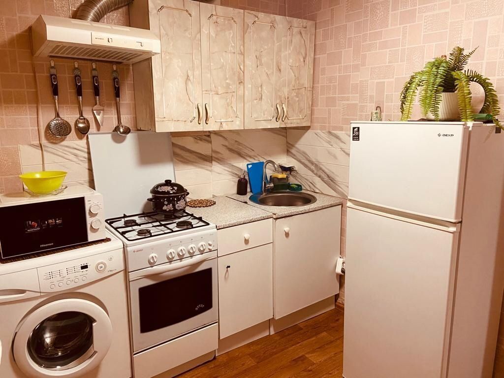 1-кoмнaтнaя квартирa рядом с TЦ Большая Медвeдица