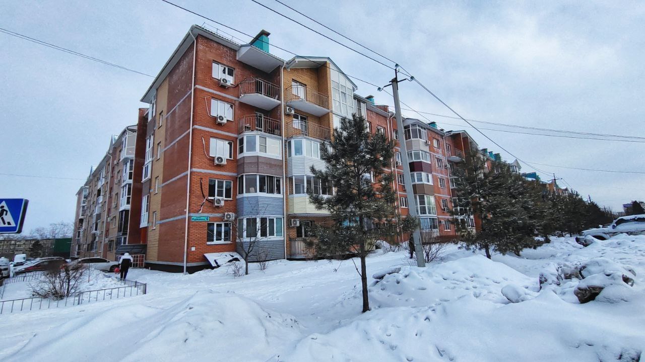 Стильная уютная и чистая студия с дизайнерским Loft ремонтом 